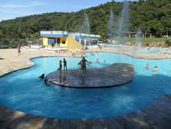 Imagens do CLUBE DE CAMPO ALPES DA CANTAREIRA, bairro Trememb